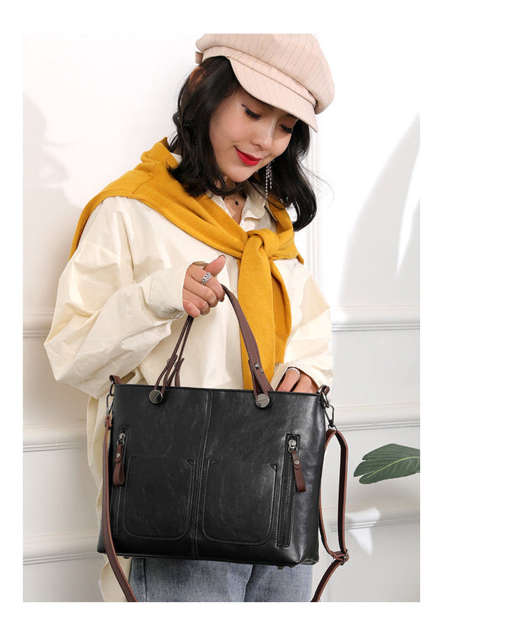 Vintage leather shoulder bag for ladies