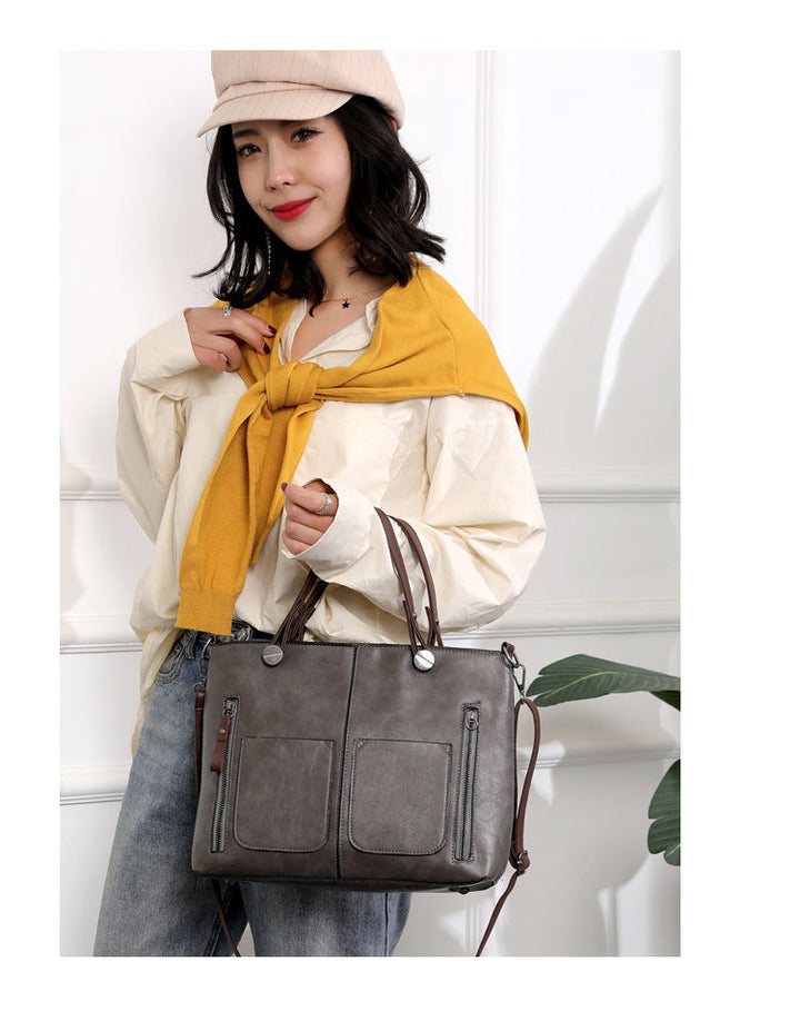 Vintage leather shoulder bag for ladies