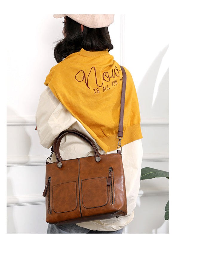 Vintage leather shoulder bag for ladies