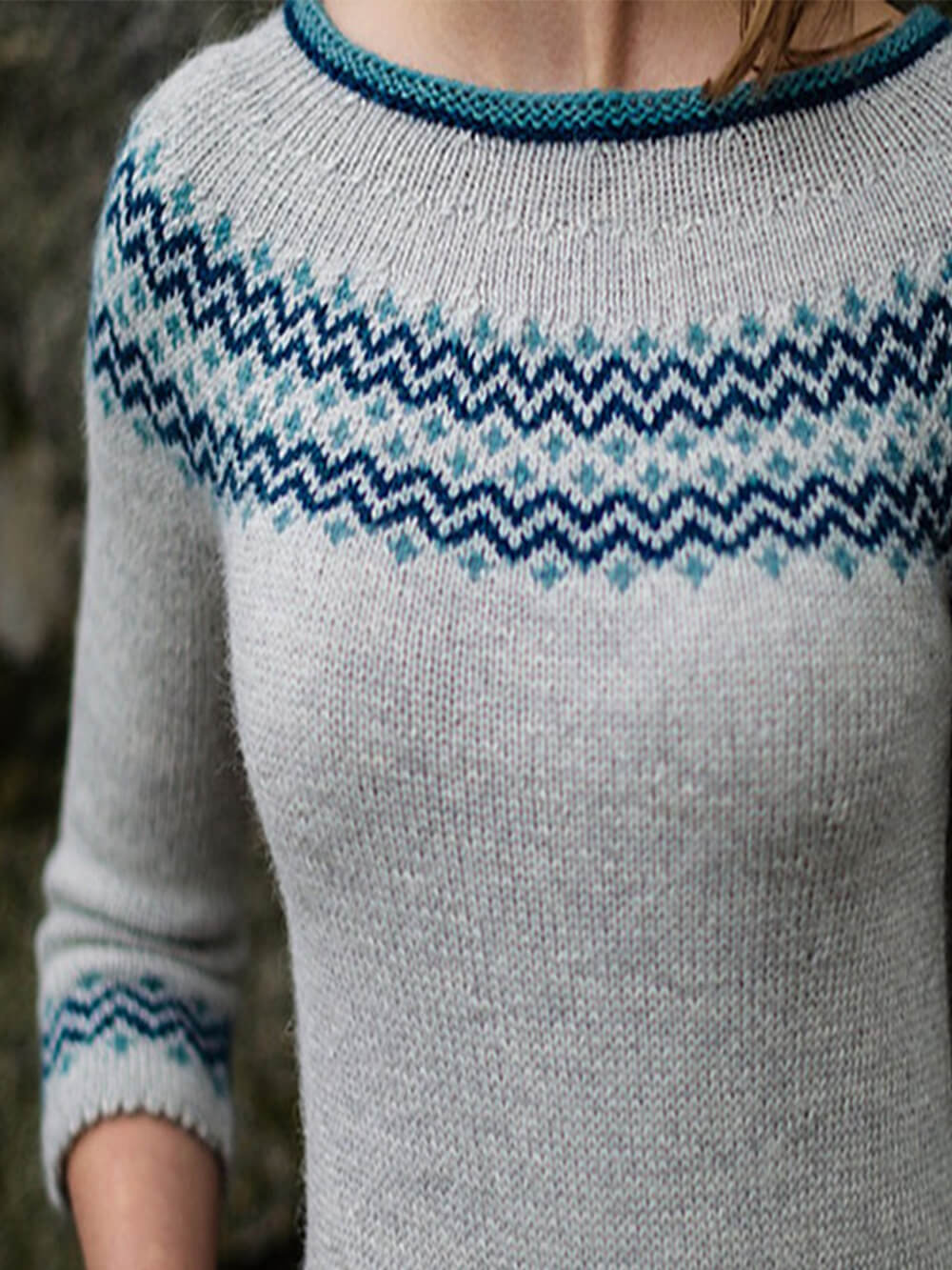 Round Neck And Fashion Sweater