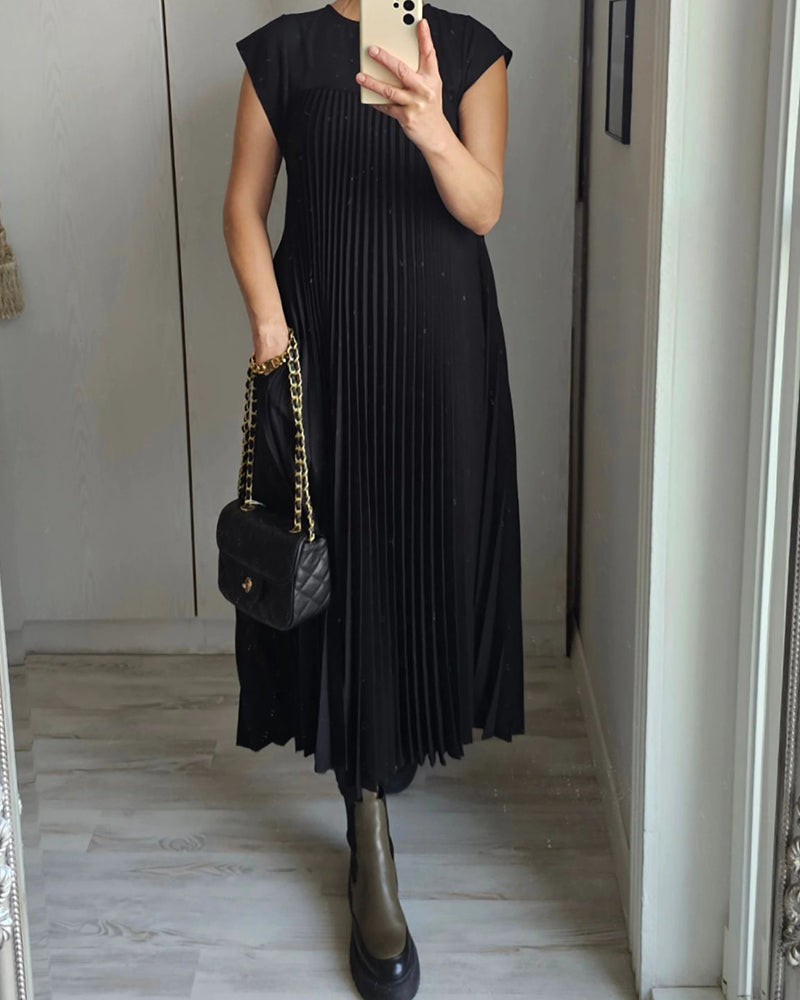 Ophelia - Pleated Maxi Dress